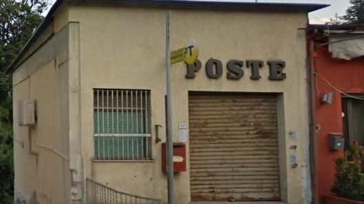 L'ufficio postale di Cireglio: sarà riaperto due giorni la settimana