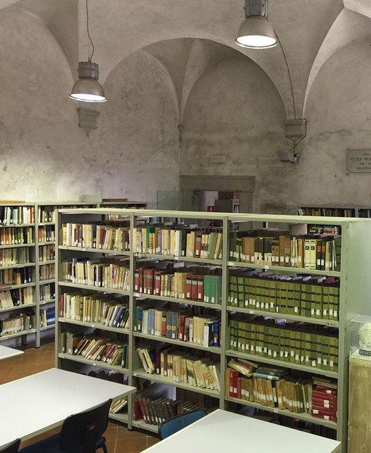 Caccia ai “Golden Books” nella biblioteca a Palazzo