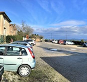 Percorso pedonale e 95 posti per le auto a Borgo San Giusto 