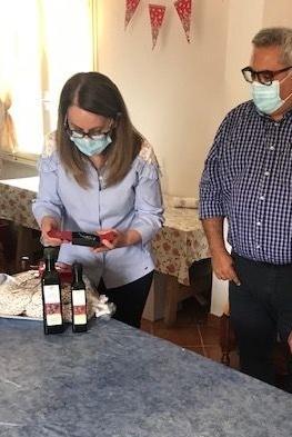 Vini rossi in vetrina al concorso “Su Crabione”