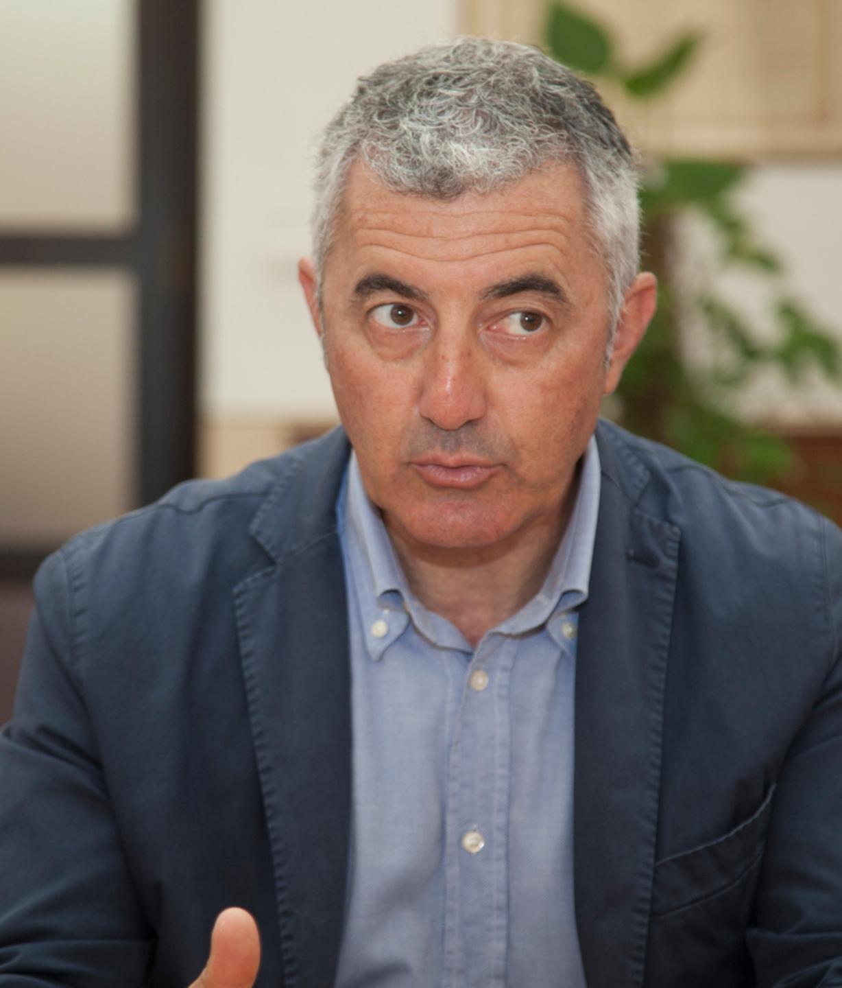 Vignetta satirica divide la città 