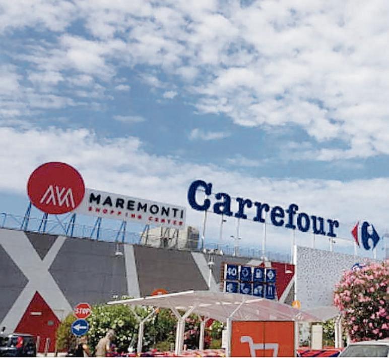 Il centro commerciale Maremonti di Massa