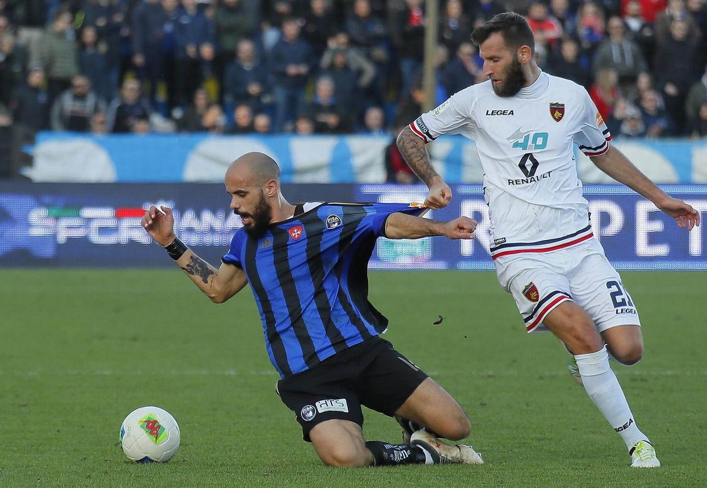 Un duello Aya-Corsi nella partita d’andata (Sestini - Muzzi)