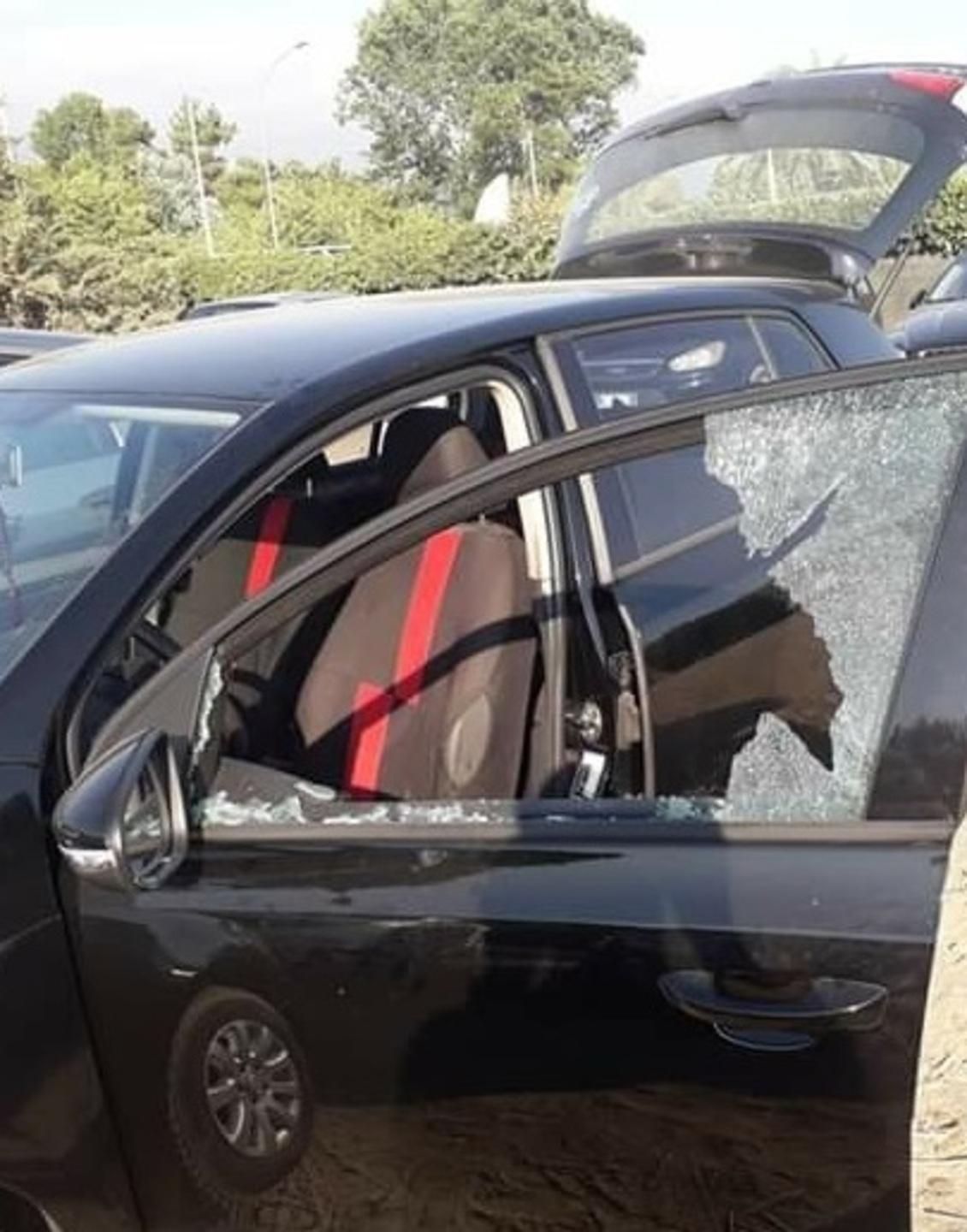 Furto nell’auto in sosta