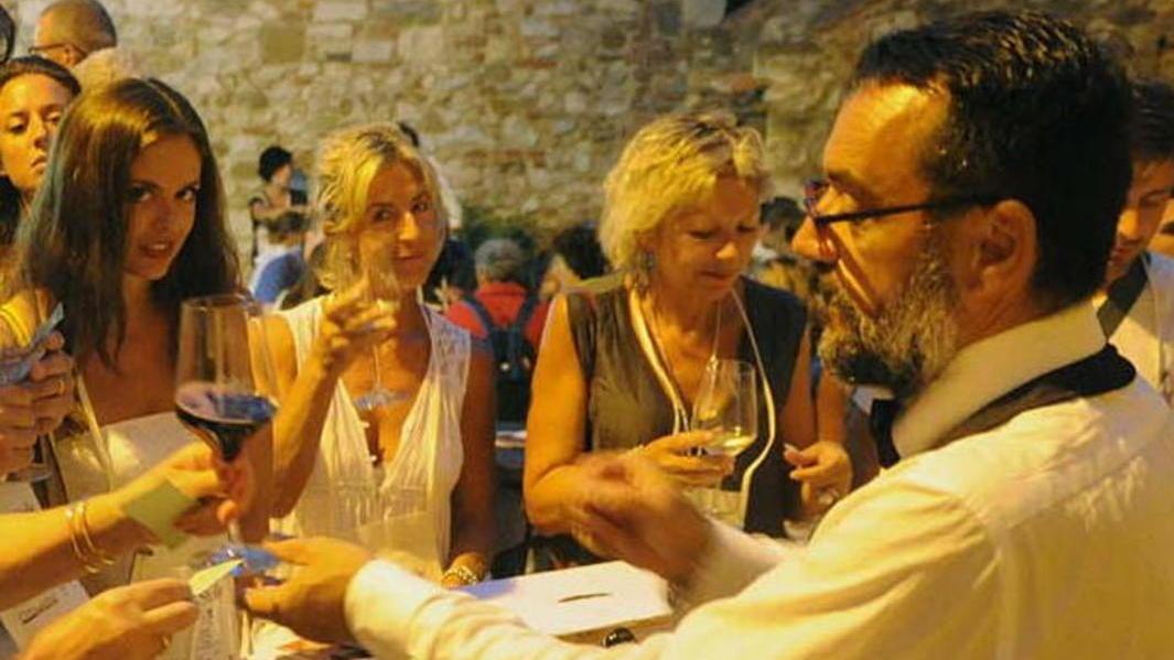 Suvereto alza i calici con la due giorni “Notti di vermentino”
