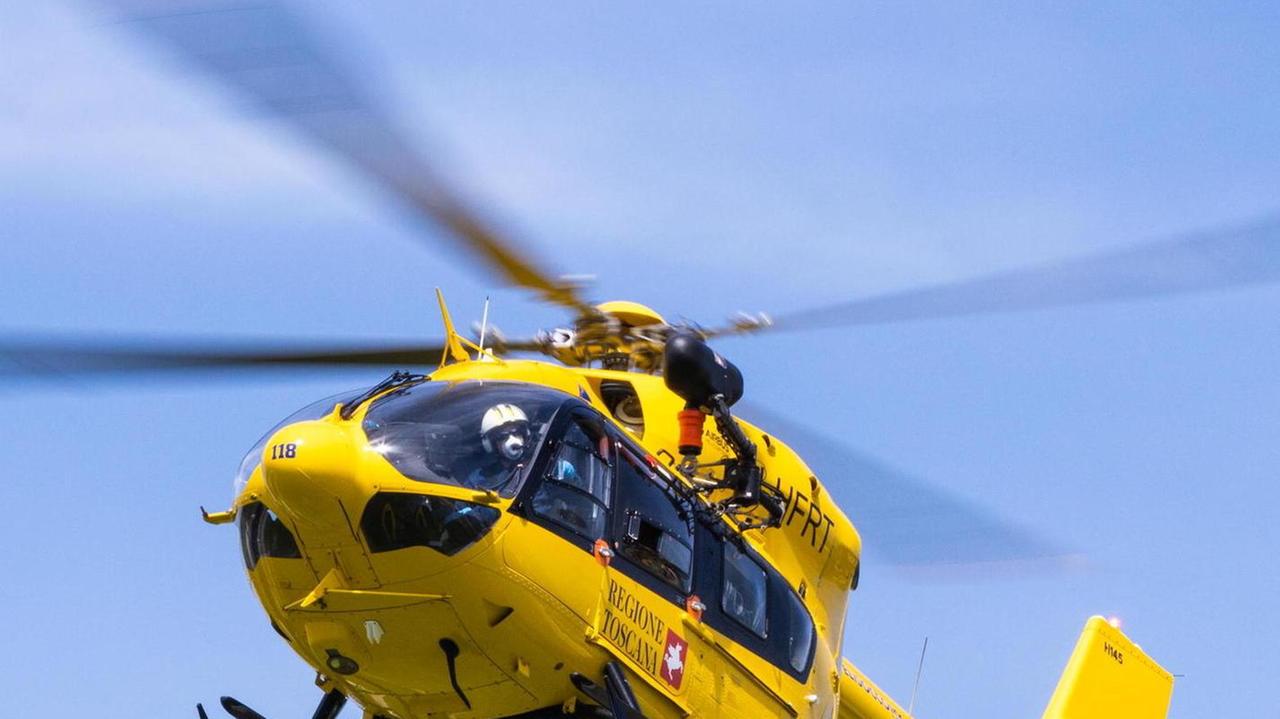 Fuori strada con l’auto Bambino di 4 anni soccorso con Pegaso