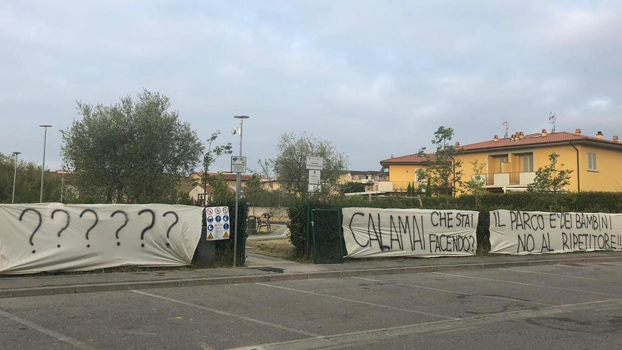 Il ripetitore per la telefonia dentro il giardino per bambini
