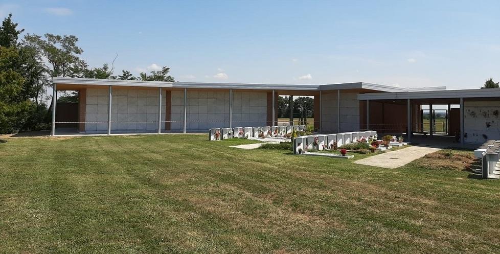 Investimento da mezzo milione allargato il cimitero di Caselline 