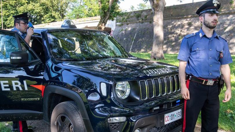 Anziano ammalato maltrattato per mesi dal figlio violento