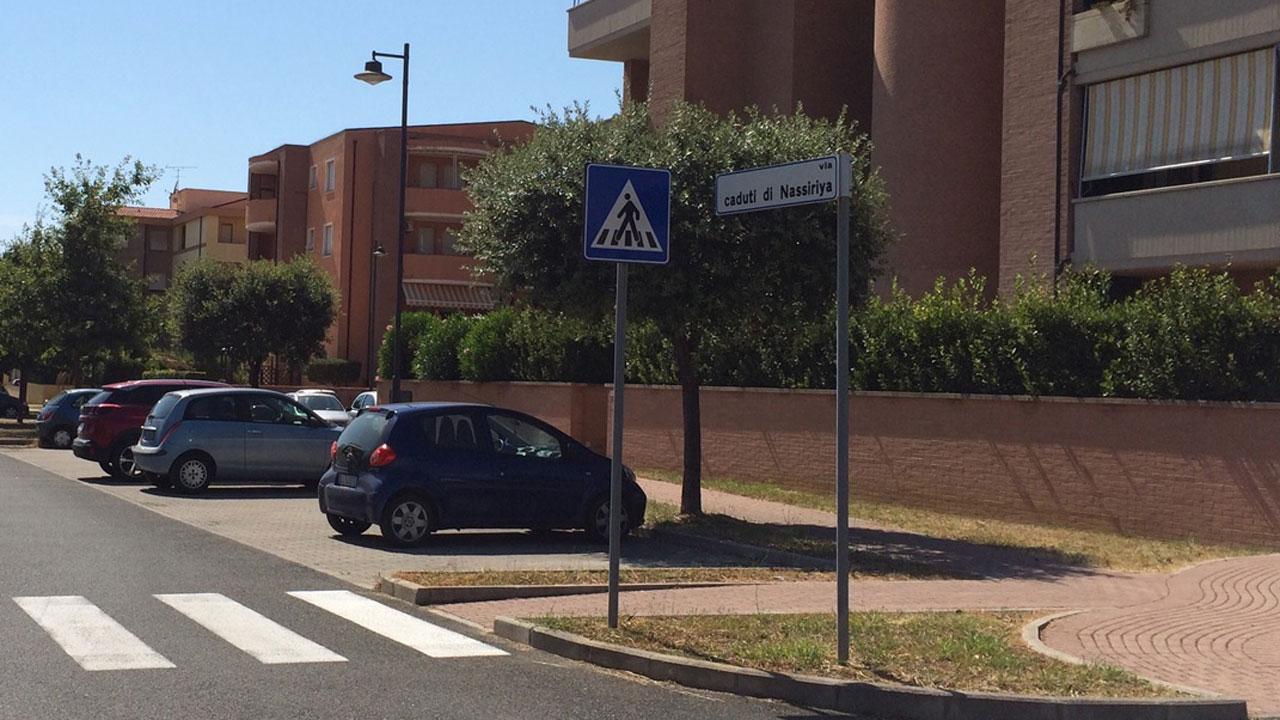 Si fingono poliziotto e medico poi rubano gioielli e 400 euro 