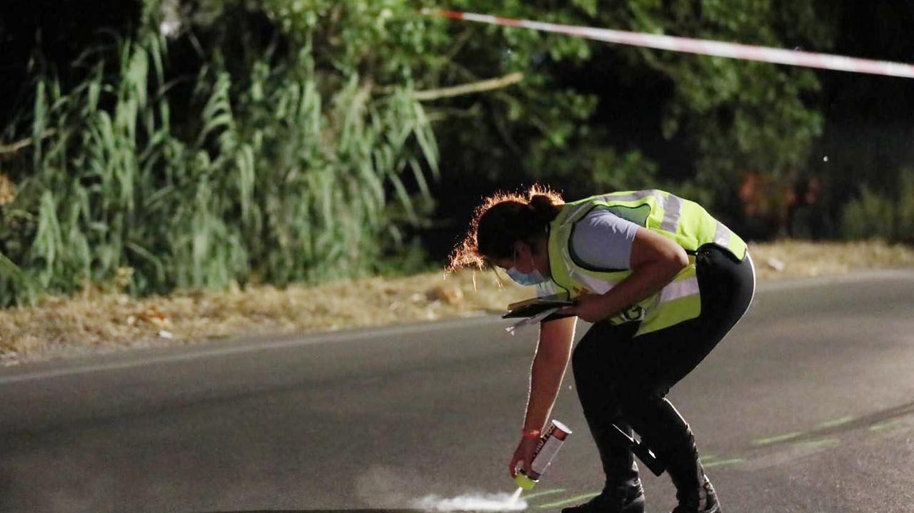 I rilievi dell'incidente a Bassa (Foto Carlo Sestini)