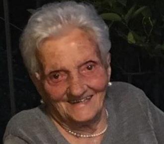 Compie cento anni la nonna di Stazzema