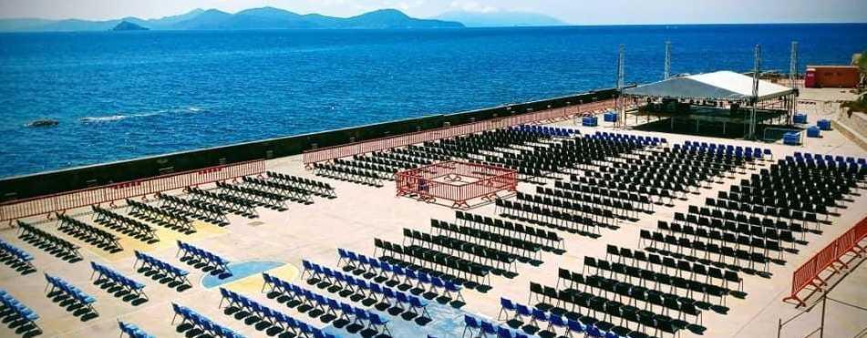 Un favoloso palcoscenico al piazzale d’alaggio