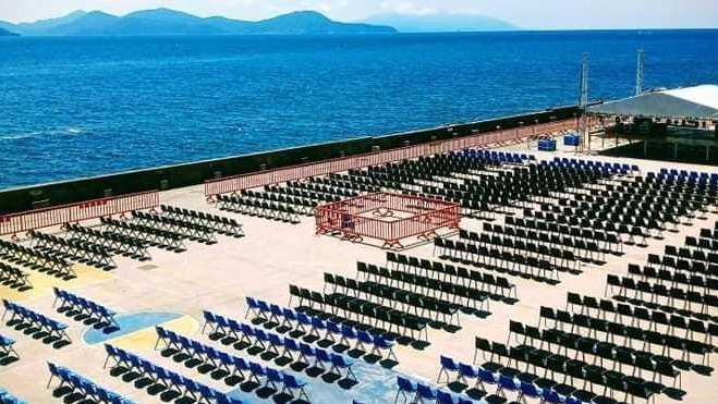 Un favoloso palcoscenico al piazzale d’alaggio