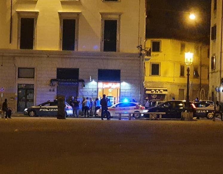 Scoppiano due risse nel giro di poche ore Serata movimentata nel cuore della città 