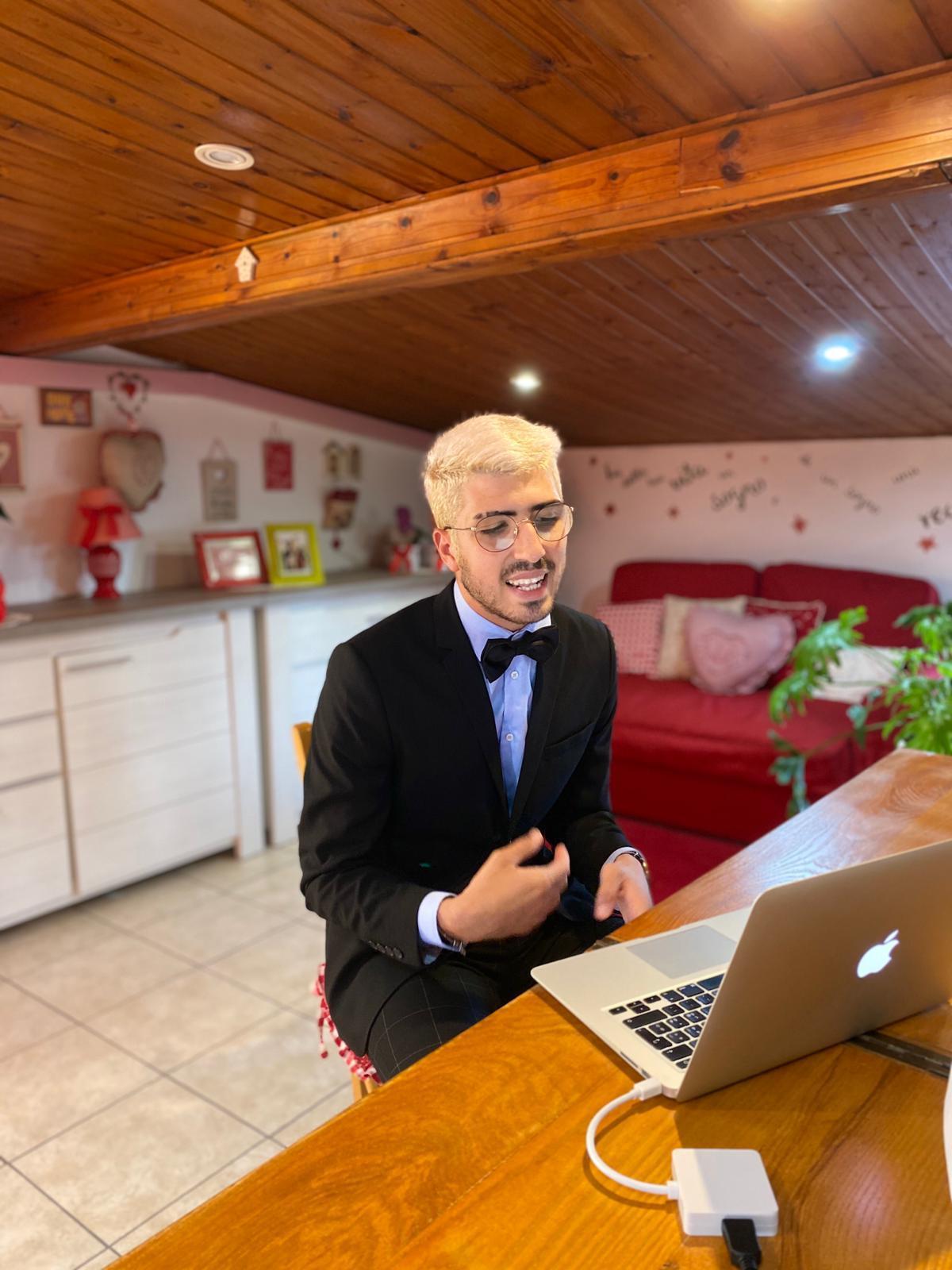 Marco Marras durante la discussione della tesi