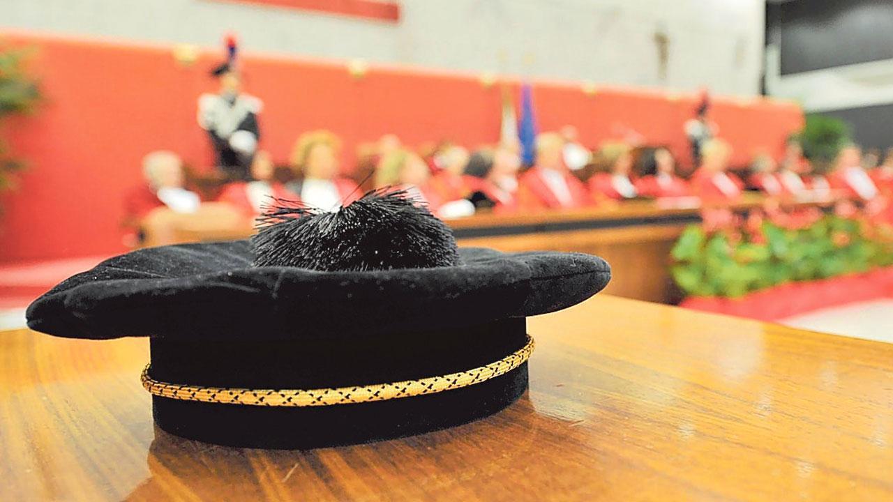 Madre coraggio denuncia il figlio di 21 anni e i carabinieri fermano lo spaccio in Valle