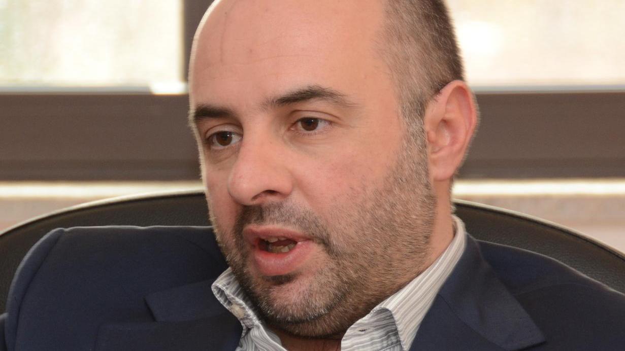 Costa Paradiso, il round al Comune