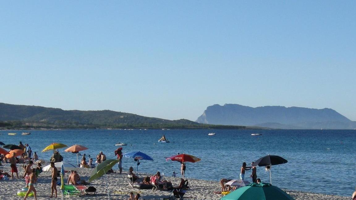 Budoni, esperti in spiaggia per la prevenzione della cecità