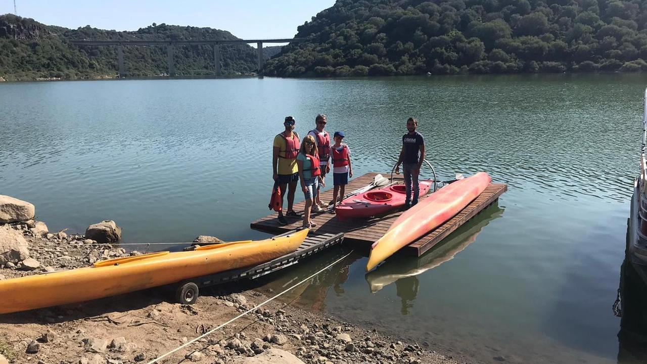 Dorgali, canoe sul lago Cedrino: il nuovo turismo 