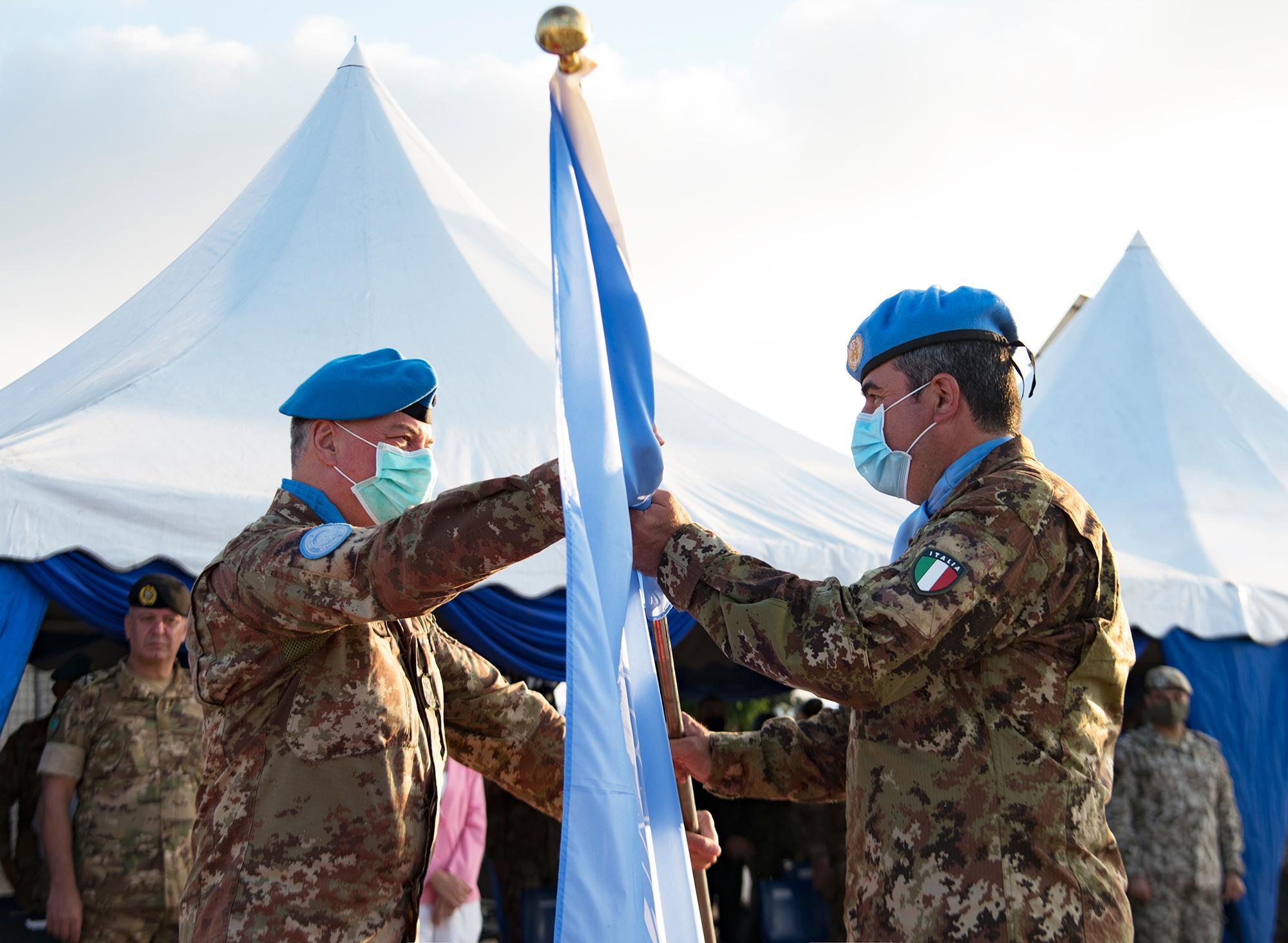 Libano, la Brigata Sassari subentra ai Granatieri di Sardegna