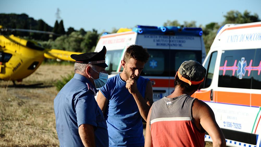 Cucinano la pizza, poi esplode la casa Mamma e figlio ustionati: sono gravi