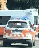 Trauma cranico e fratture per un centauro 60enne