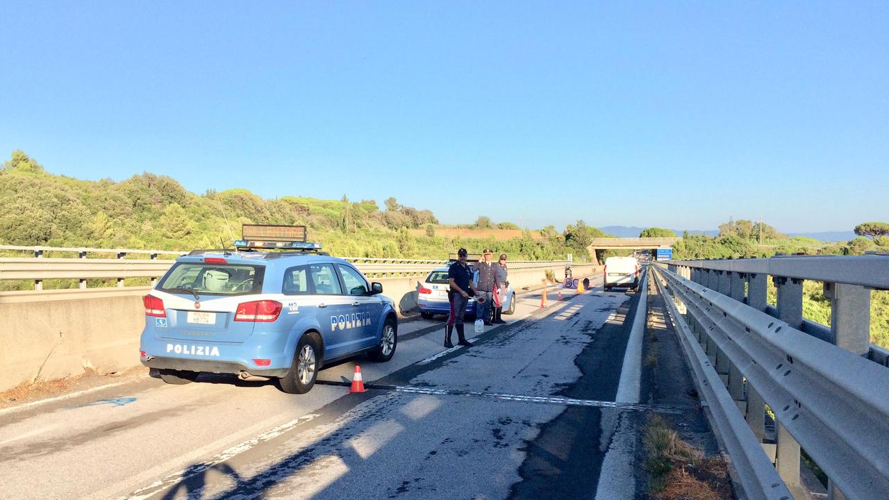 Sbanda e perde il controllo della moto: muore sulla Variante