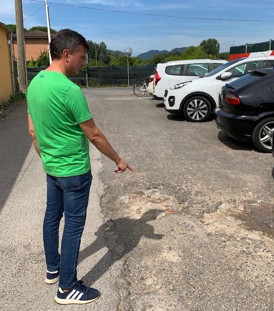 «Buche in via del Tiro a Segno»