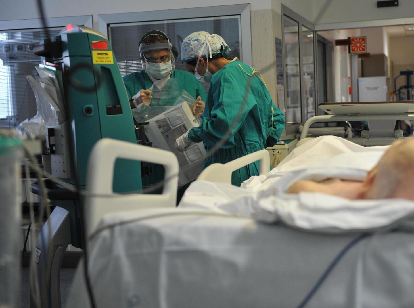 Dal dolore al bene: due famiglie in lutto donano attrezzature speciali all’ospedale 