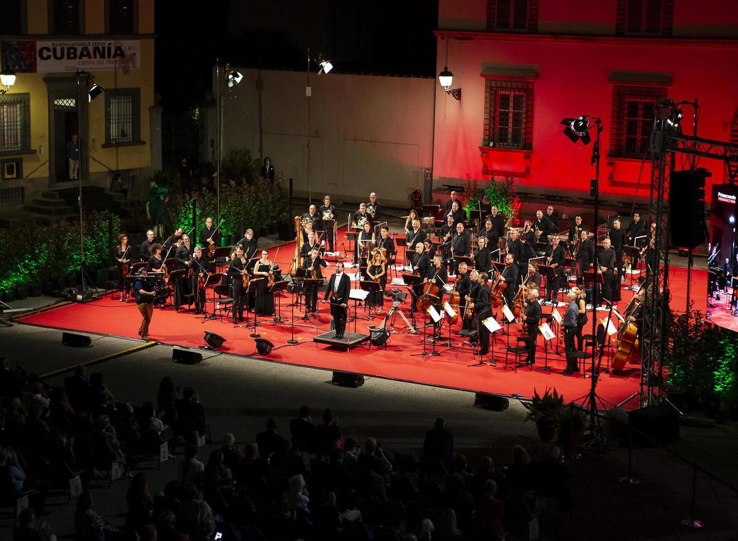 Il soprano Yoncheva incanta il pubblico del Gran gala pucciniano