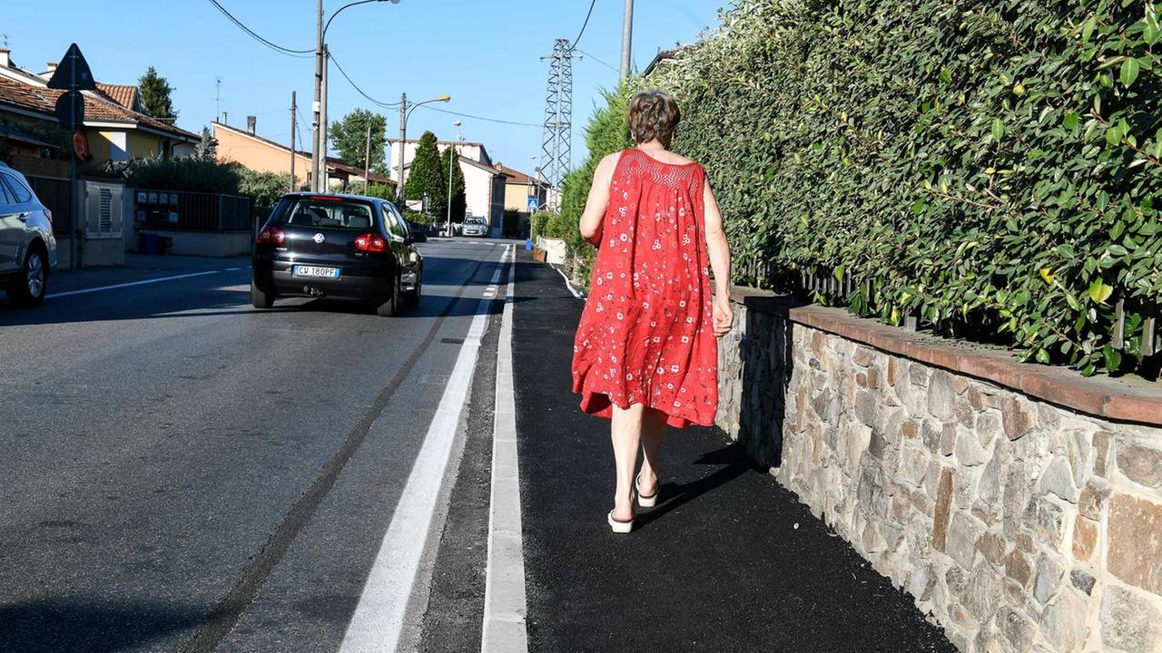 A Michi arrivano i “quasi” marciapiedi dopo anni di attesa