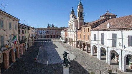 Piazza Mazzini pedonale ma solo fino al 31 ottobre E partono le polemiche