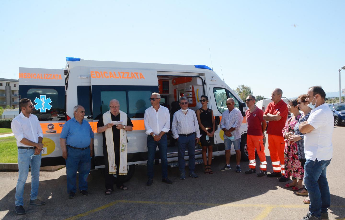 Super ambulanza in dono per le strade della Gallura 