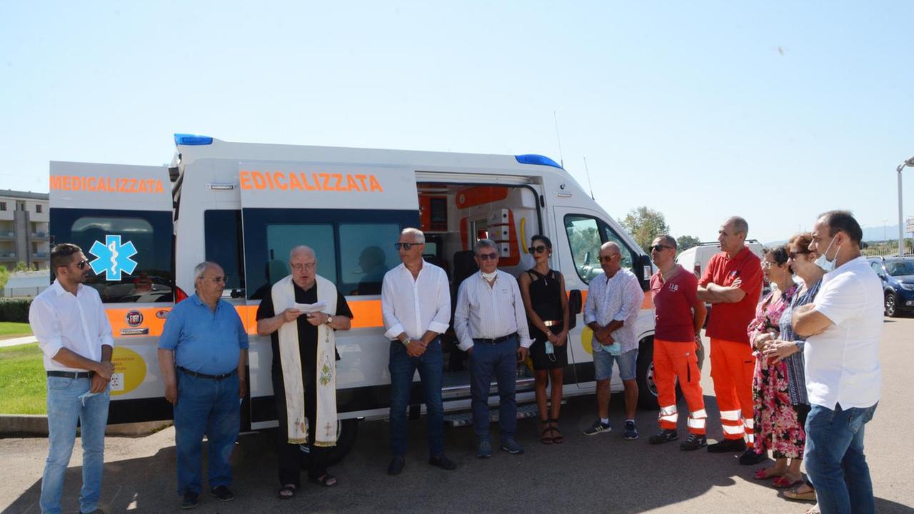 Super ambulanza in dono per le strade della Gallura