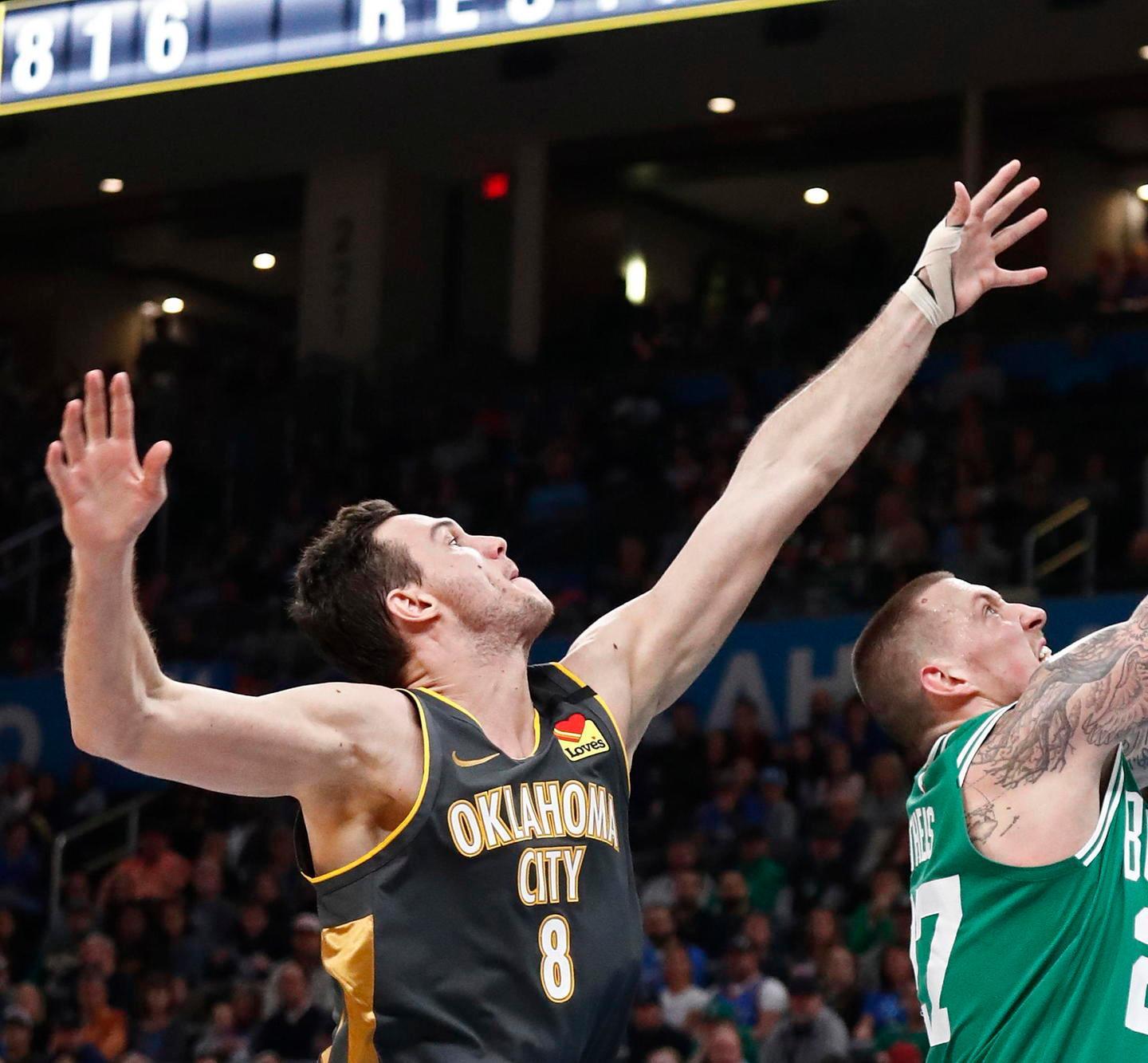 Si riparte con Pelicans-Jazz Nuovi fischietti per gli arbitri