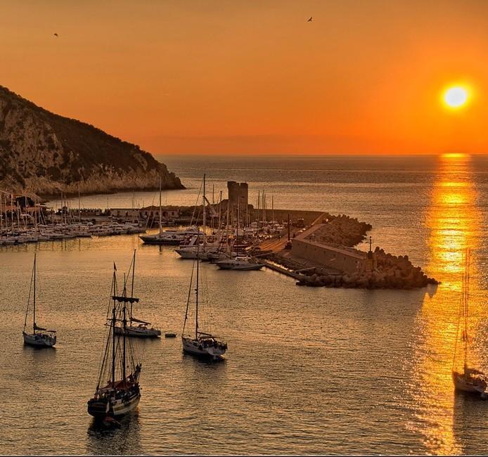 Il trekking notturno a Marciana Marina