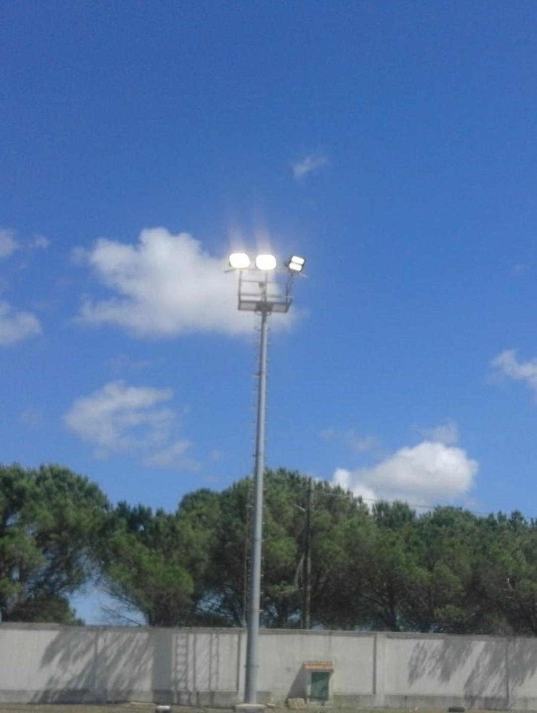 Campo di calcio con luci speciali 