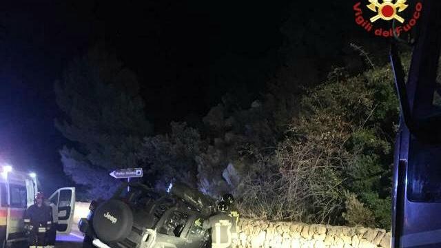 Jeep contro un muro a Poltu Quatu, ferito il conducente
