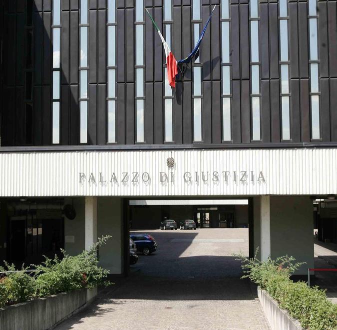 Reggio Emilia: è accusato di voler sfregiare la ex, il giudice lo rimette in libertà 