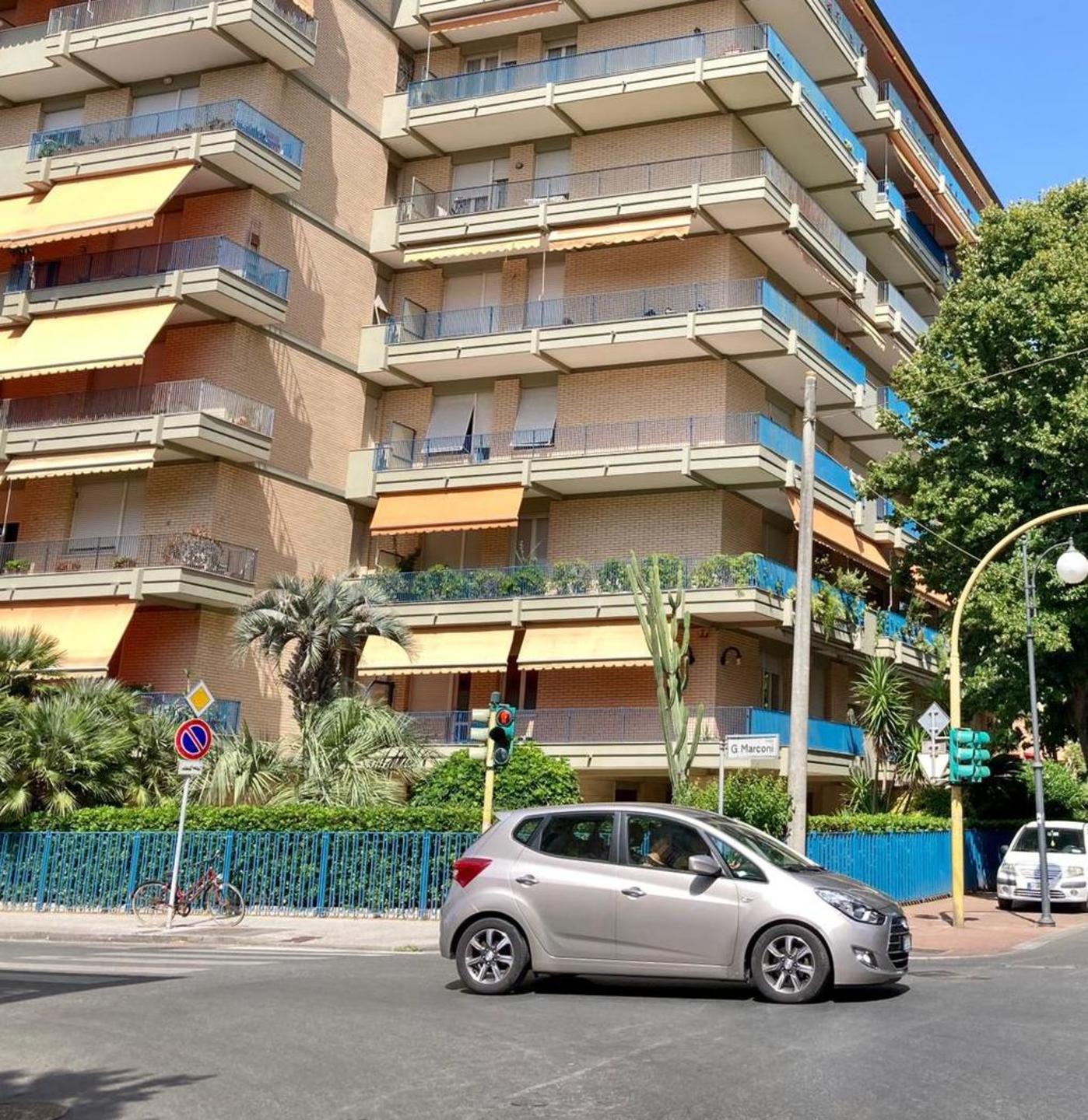 Raffica di case svuotate in zona Calzabigi Porte d’ingresso forzate o sfondate a calci 