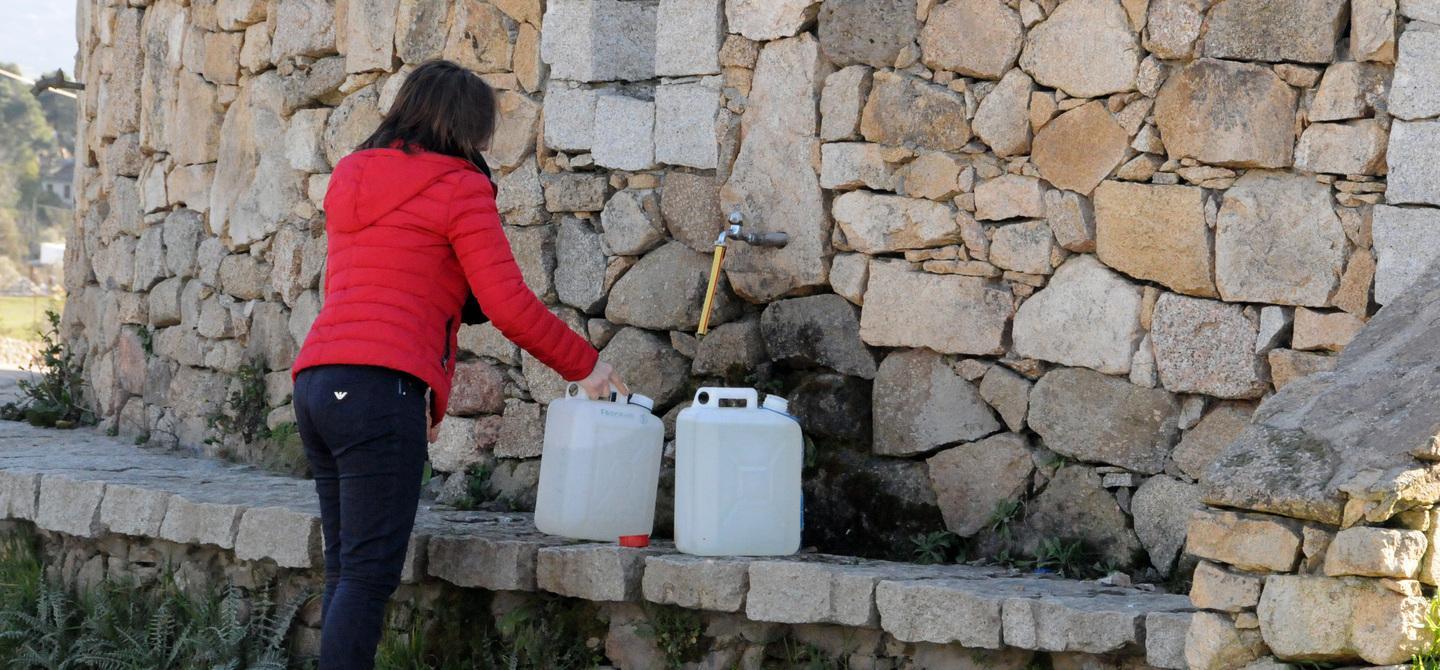 A Luras poca acqua e tante proteste 