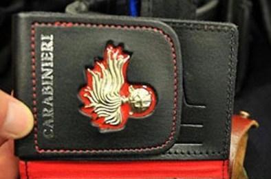 Sassari, panettiere con droga, pistole e manette 