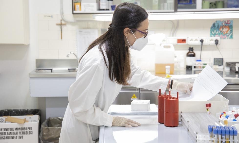 Coronavirus. Test al personale scolastico: via libera allo screening 