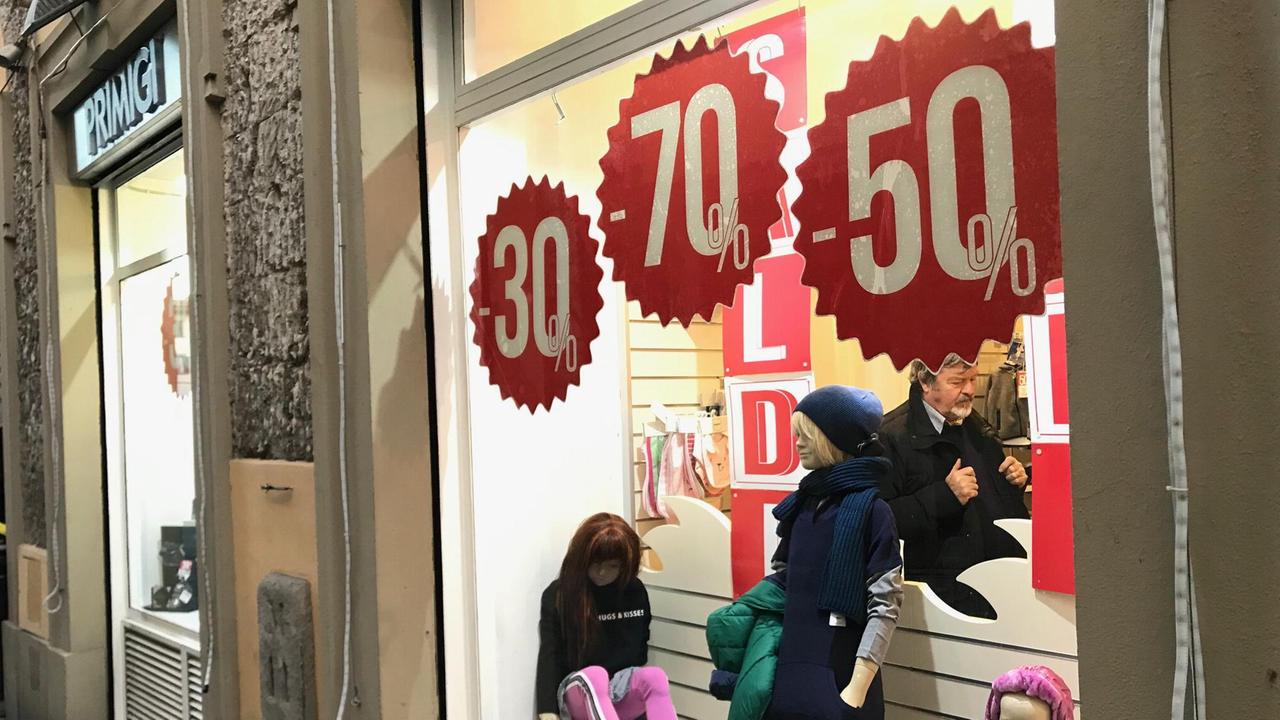 Appello dei commercianti: "Venite a comprare, saranno i saldi più scontati di sempre"