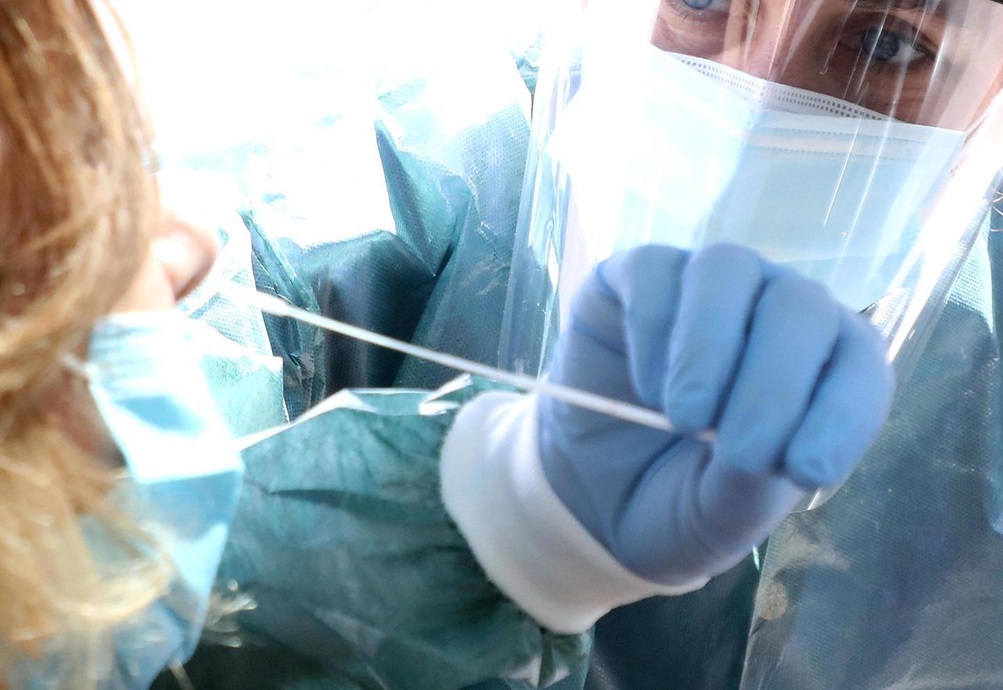 Covid-19, nuovo caso. L’Asl mette 3 persone in quarantena a casa 