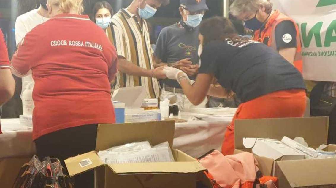 Castiglioncello, test sierologici gratis al gazebo di piazza della Vittoria