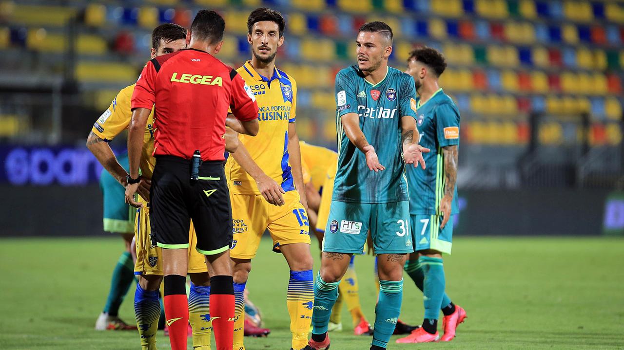 Marconi protesta con l''arbitro