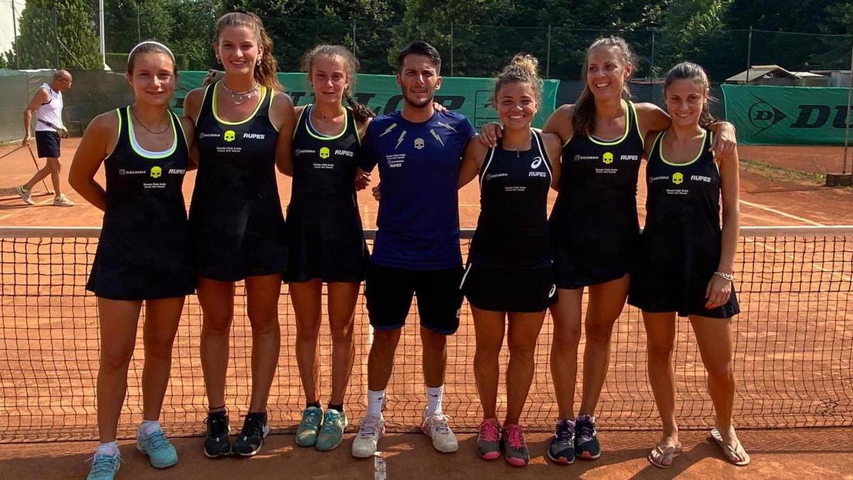 Il sogno “rosa” si avvera: il Tennis Italia vola in serie A1