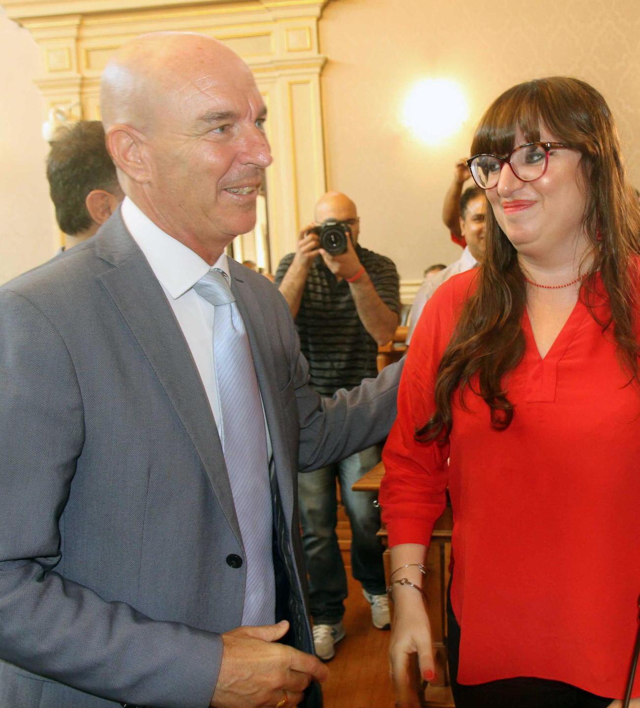 Giunta-5 Stelle, alta tensione sull’uso dei soldi dei cittadini 